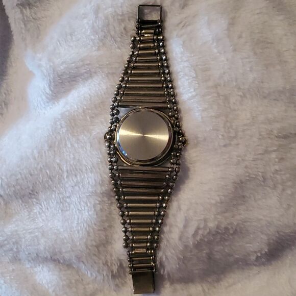 St. Bernard Industrial Fancy Metal Band Watch Silver Balls & Bars Punk Very Cool - Picture 7 of 10